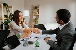 Trova il prestito personale più adatto alle tue esigenze confrontando le migliori offerte sul mercato. Ottimizza il tuo budget con tariffe competitive e condizioni flessibili. Ottieni il tuo finanziamento in modo rapido e semplice!